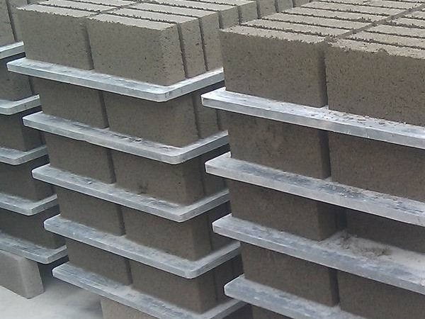  Natural Stone & Bricks
